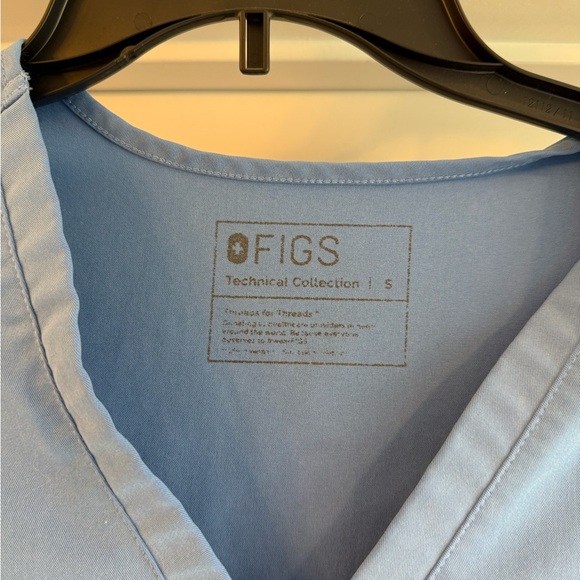 Women’s Figs Ceil Blue V-Neck Scrub Top-Small - Picture 2 of 3